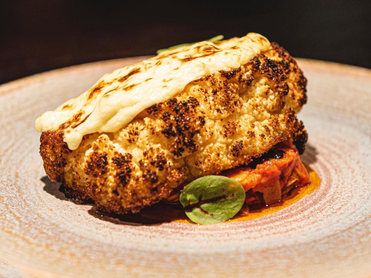 Hotel Dakota Leeds Leeds  Exterior foto A cauliflower steak